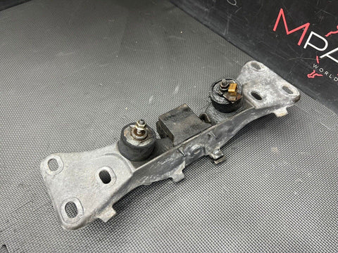 1094722 00-03 BMW E39 M5 Transmission Bracket RT-1094723.9 22.31-1095672