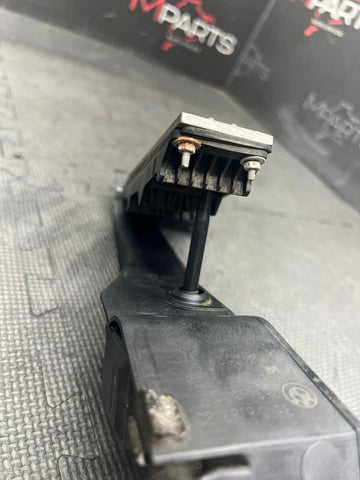 01-06 BMW E46 M3 GAS PEDAL + COVER