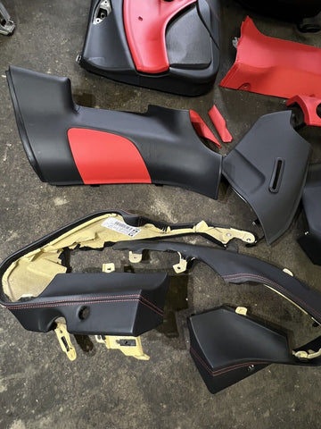 16-20 FERRARI 488 Spider Complete Interior Seats Panels Red Black 4k Miles￼