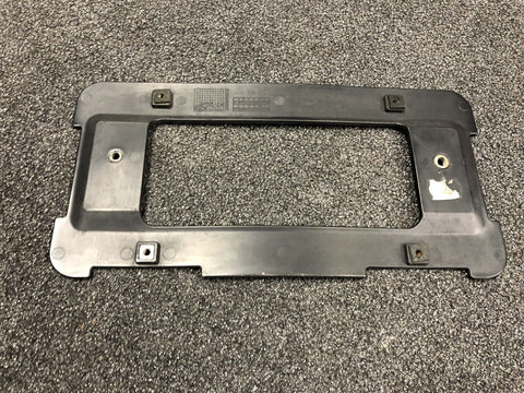 01-06 BMW E46 330 328 325 M3 LICENSE PLATE FRAME BRACKET MOUNT HOLDER 8238061