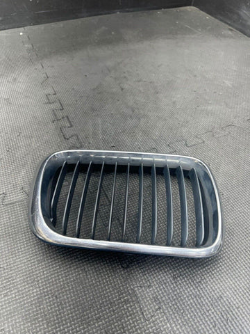 97-99 BMW E36 325 328 M3 Chrome OEM Kidney Grille Right Passenger Side 8195094