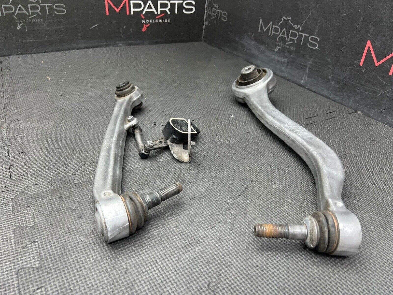 15-20 BMW F80 F82 F83 M3 M4 Front Left Driver Control Arms Set OEM | M  Parts Worldwide LLC