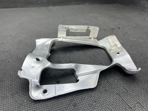 GENUINE BMW 3 SERIES E46 M3 AIR DUCT BRACKET FRONT RIGHT 51717892798 7892798