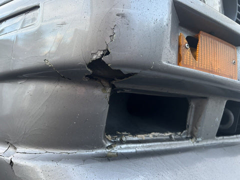 (PICKUP ONLY) 87-91 BMW E30 M3 Front Bumper Aftermarket *Damage